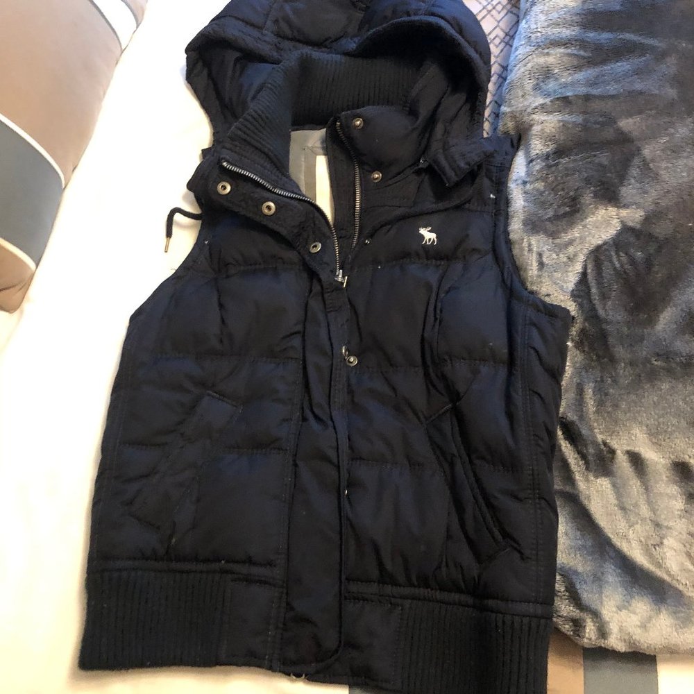 Abercrombie & Fitch Duck Down Grey Puffer Vest